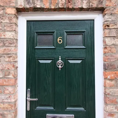 The Holgate Snug * York