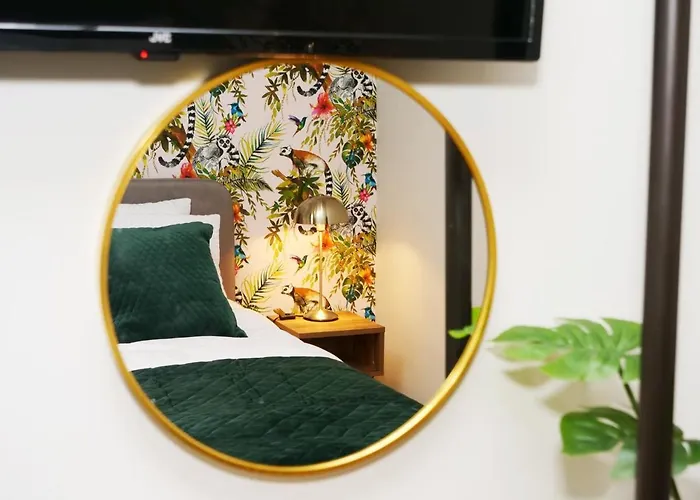 Апартаменты The Holgate Snug